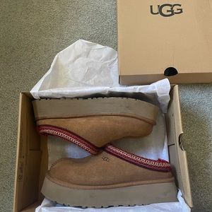 Selling UGG Tasman Slipper, Color Chestnut, Size 8.